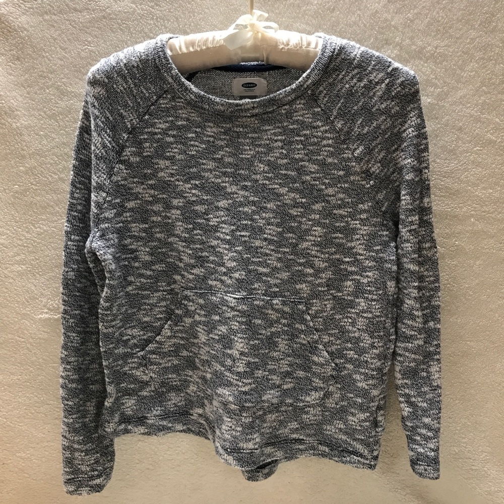 Old Navy pocket sweater high low size L 10/12.